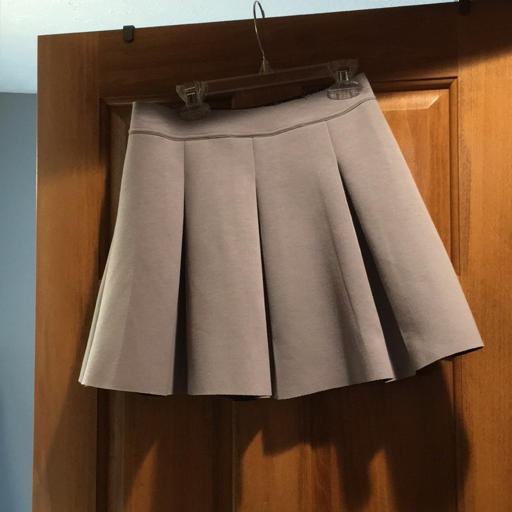 Girl’s Gray skater skirt